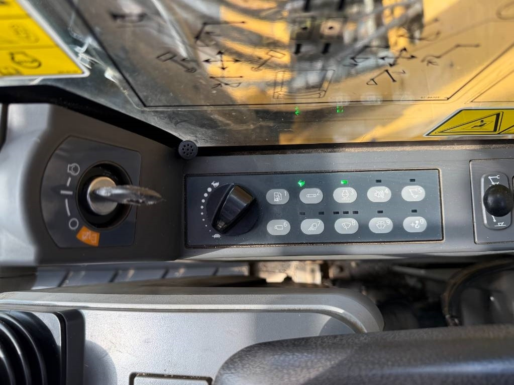 CAT 335 F L CR - Kettenbagger: das Bild 5 CAT 335 F L CR - Kettenbagger: das Bild 5