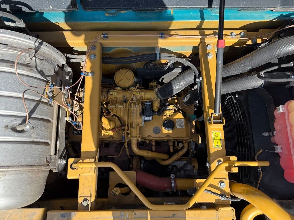 Kettenbagger CAT 335 F L CR: das Bild 28