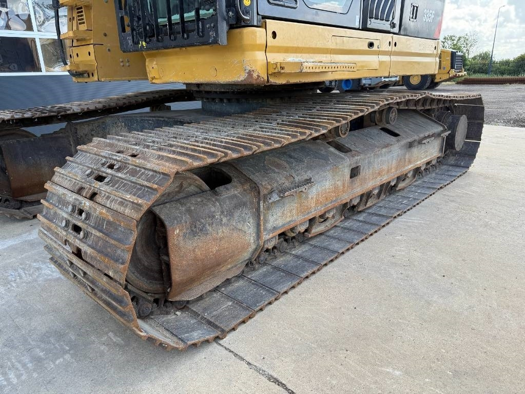 Kettenbagger CAT 335 F L CR: das Bild 18