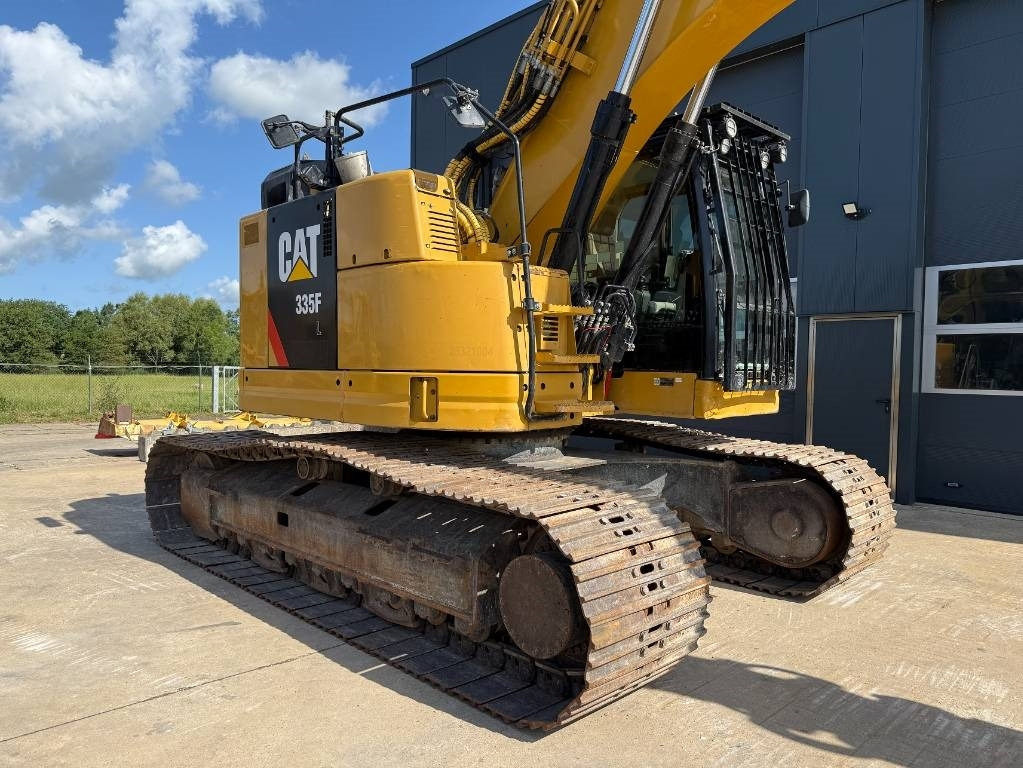 Kettenbagger CAT 335 F L CR: das Bild 12