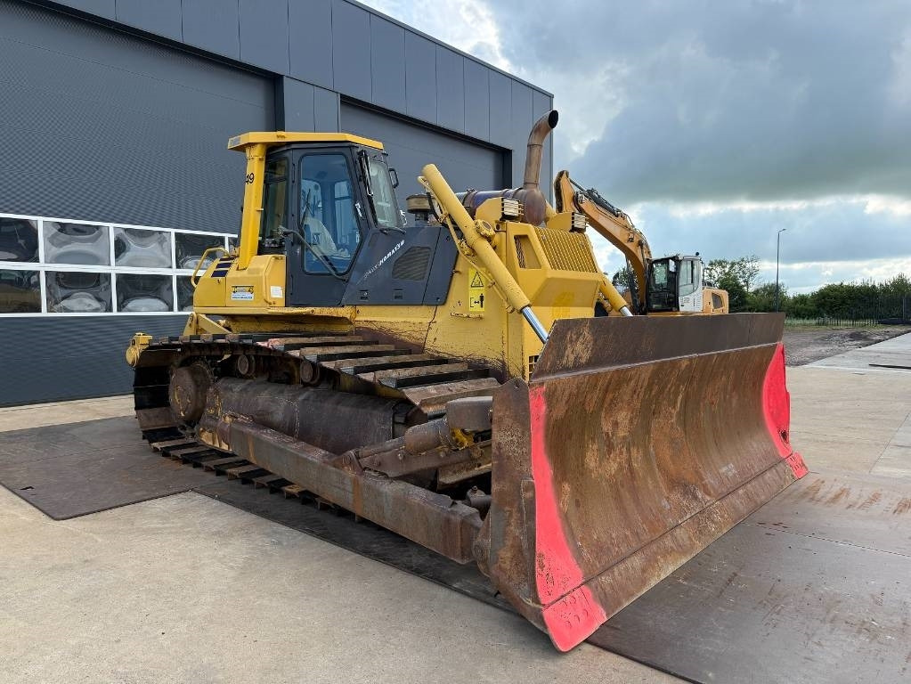 Komatsu D 65 PX-12 - Bulldozer: das Bild 4 Komatsu D 65 PX-12 - Bulldozer: das Bild 4