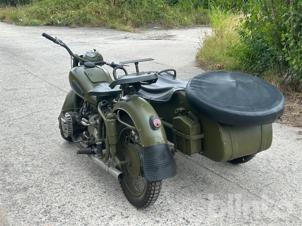 1973 Dnepr MT 9 - Motorrad: das Bild 4 1973 Dnepr MT 9 - Motorrad: das Bild 4