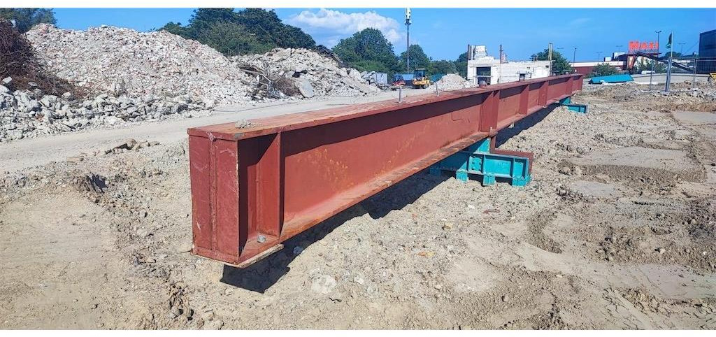 20,5 Meter - Baugeräte: das Bild 3 20,5 Meter - Baugeräte: das Bild 3