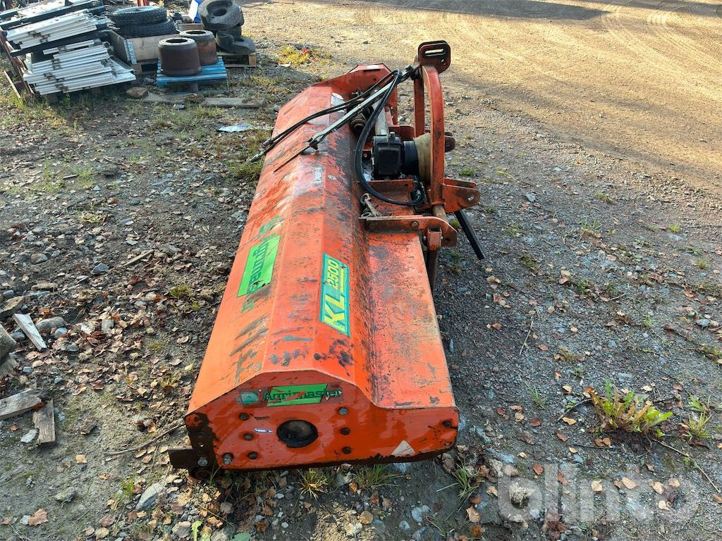 Argimaster KL2500 - Schlegelmäher: das Bild 2 Argimaster KL2500 - Schlegelmäher: das Bild 2