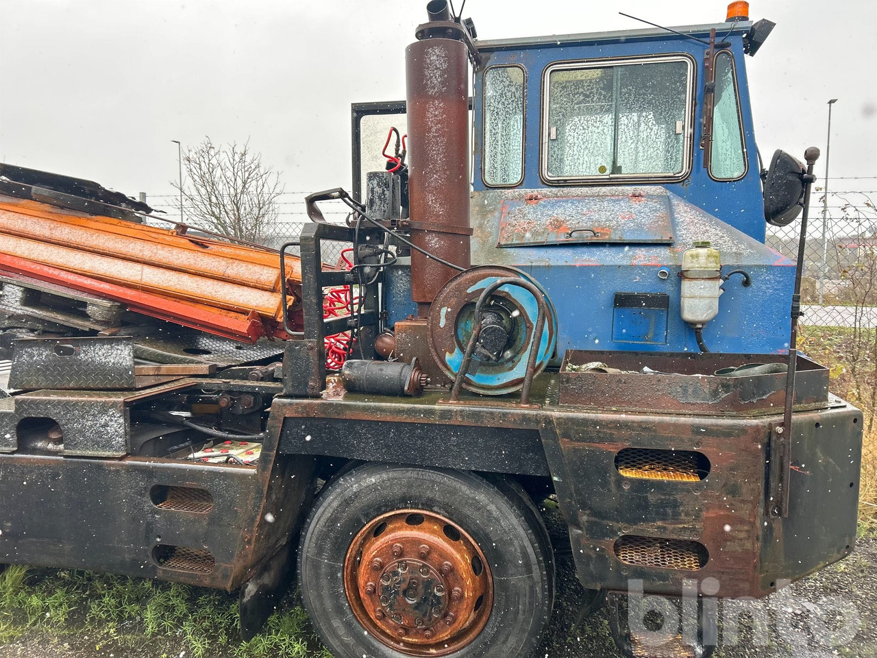 BOLLNÄS 304 T - Terminaltraktor: das Bild 2 BOLLNÄS 304 T - Terminaltraktor: das Bild 2