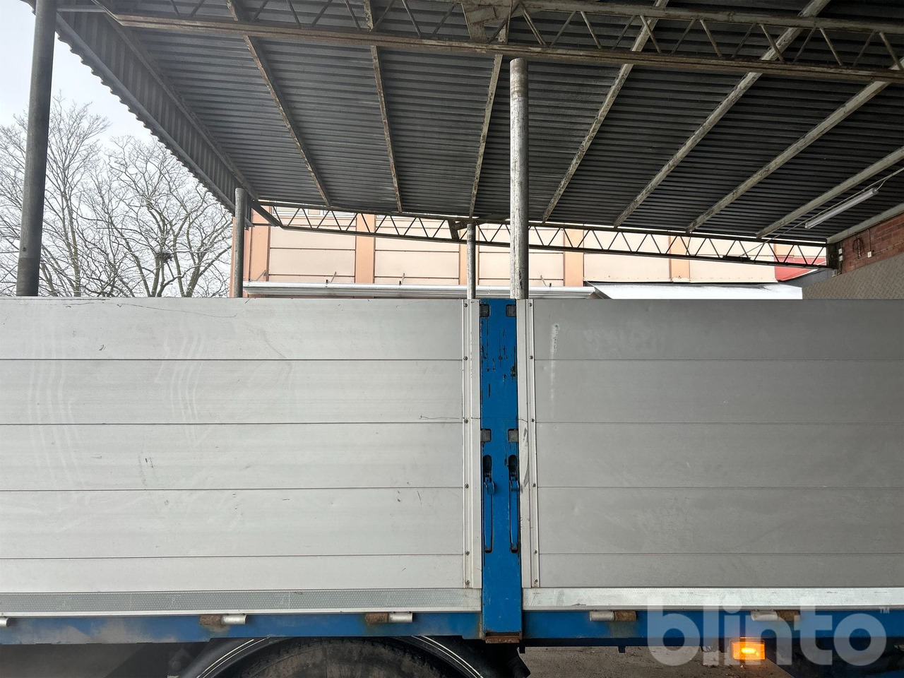 Pritsche LKW, Autokran Brädgårdsbil / SCANIA P250 / Nybesiktigad kran: das Bild 43 Pritsche LKW, Autokran Brädgårdsbil / SCANIA P250 / Nybesiktigad kran: das Bild 43