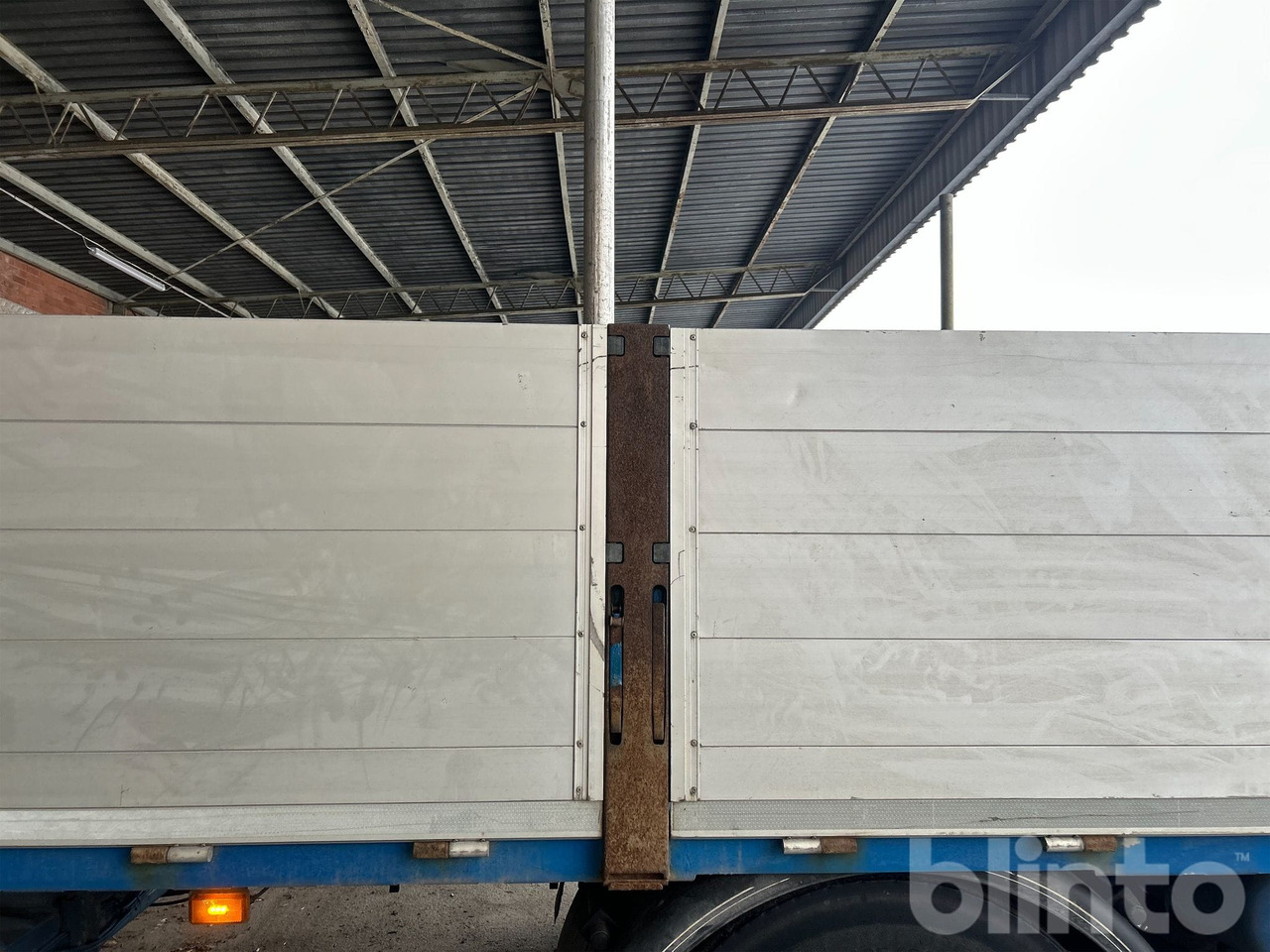 Pritsche LKW, Autokran Brädgårdsbil / SCANIA P250 / Nybesiktigad kran: das Bild 31 Pritsche LKW, Autokran Brädgårdsbil / SCANIA P250 / Nybesiktigad kran: das Bild 31