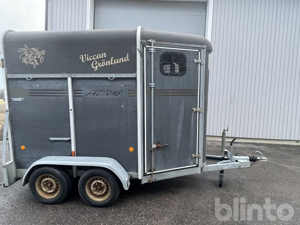 FAUTRAS PROVAN boggi - Pferdeanhänger: das Bild 4 FAUTRAS PROVAN boggi - Pferdeanhänger: das Bild 4