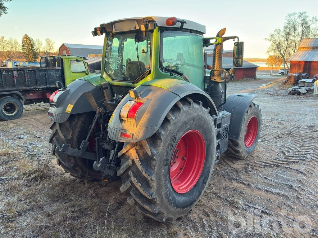 FENDT 828 Vario - Traktor: das Bild 5 FENDT 828 Vario - Traktor: das Bild 5