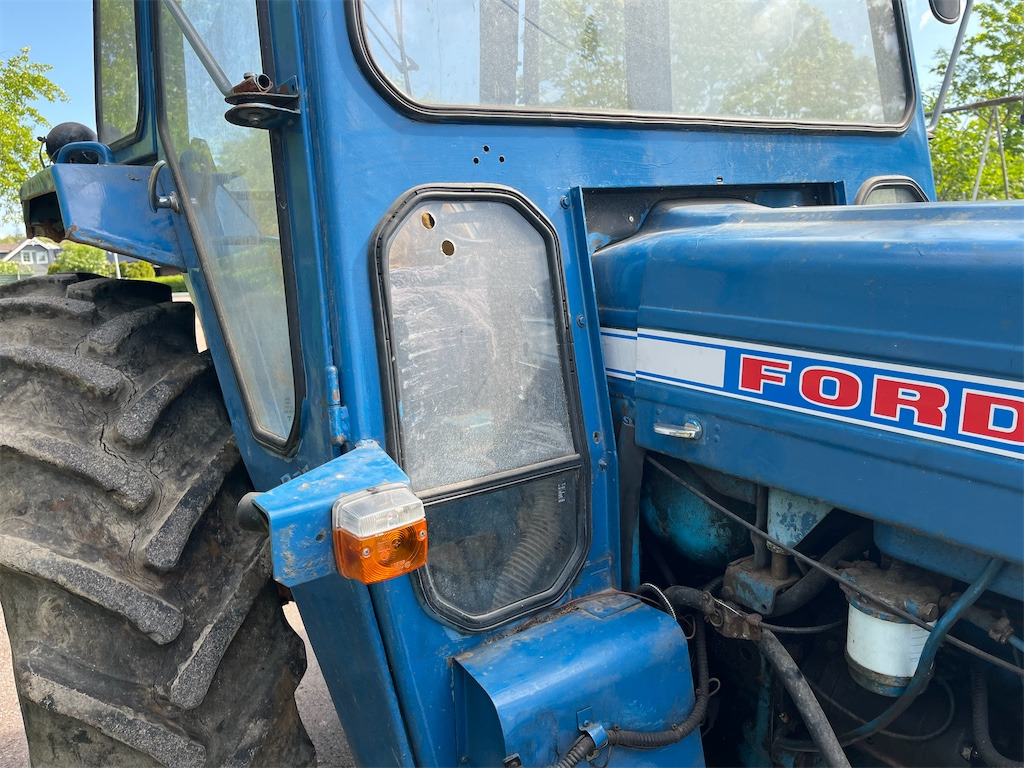 Traktor FORD 5000: das Bild 47