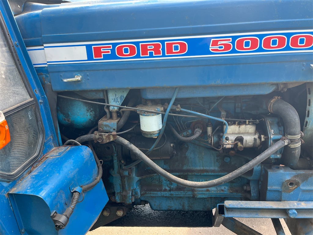 Traktor FORD 5000: das Bild 45