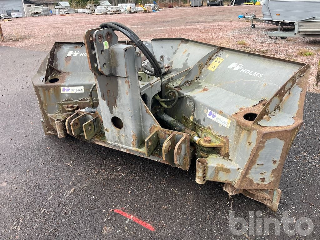 Holms KHV-2,4 - Planierschild: das Bild 1 Holms KHV-2,4 - Planierschild: das Bild 1