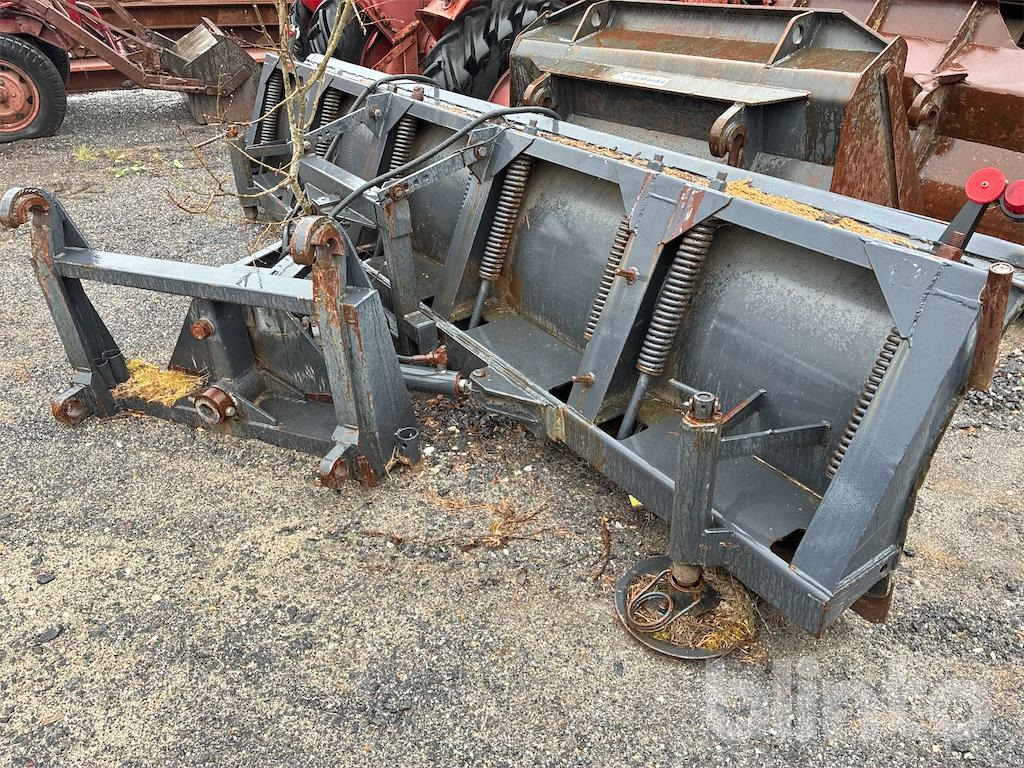 Holms - Schneepflug: das Bild 1 Holms - Schneepflug: das Bild 1