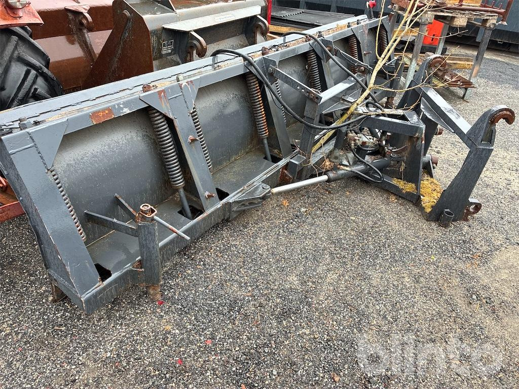 Holms - Schneepflug: das Bild 3 Holms - Schneepflug: das Bild 3