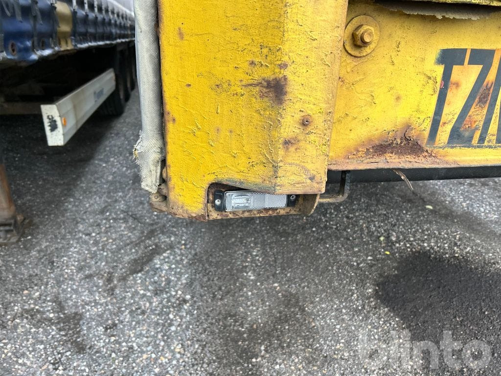 Planenauflieger KRONE SDP27ELB-CS-HPHDSB: das Bild 10 Planenauflieger KRONE SDP27ELB-CS-HPHDSB: das Bild 10