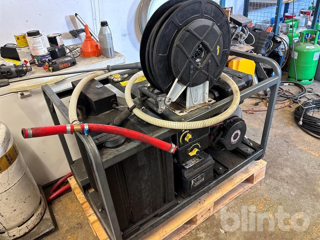 Kärcher Professional HDS 1000 DE - Hochdruckreiniger: das Bild 1 Kärcher Professional HDS 1000 DE - Hochdruckreiniger: das Bild 1