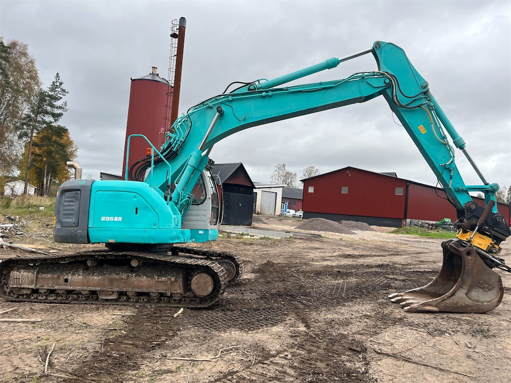 Kobelco SK 235SR - Kettenbagger: das Bild 5 Kobelco SK 235SR - Kettenbagger: das Bild 5