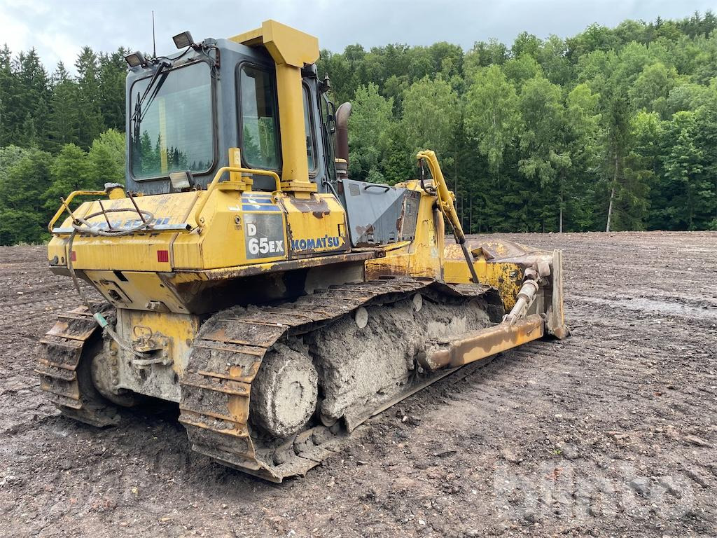Komatsu D65EX-15 - Bulldozer: das Bild 4 Komatsu D65EX-15 - Bulldozer: das Bild 4