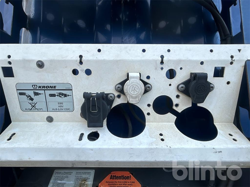 Pritschenauflieger/ Plattformauflieger Krone SD (2014): das Bild 23