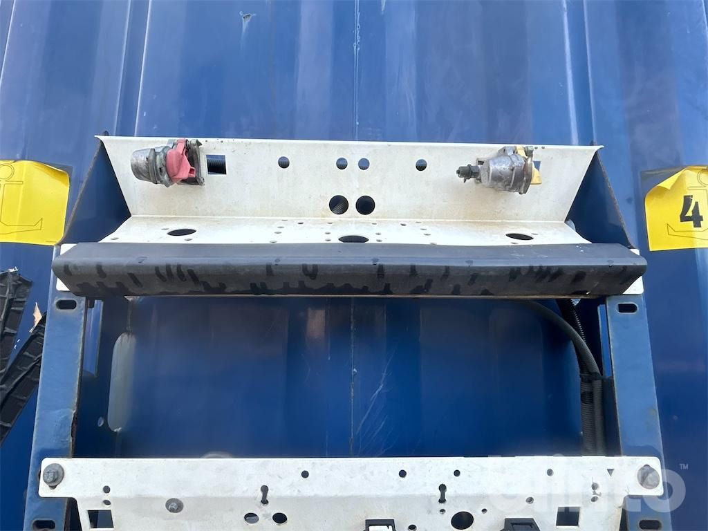 Pritschenauflieger/ Plattformauflieger Krone SD (2014): das Bild 24