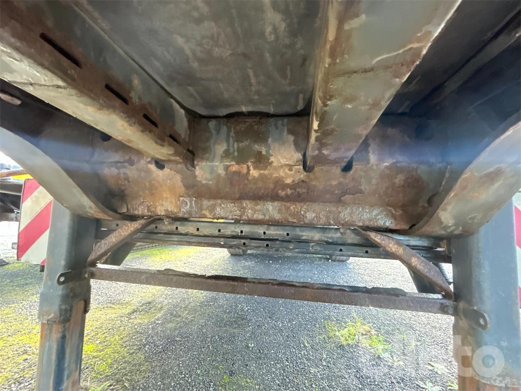 Pritschenauflieger/ Plattformauflieger Krone SD (2014): das Bild 41