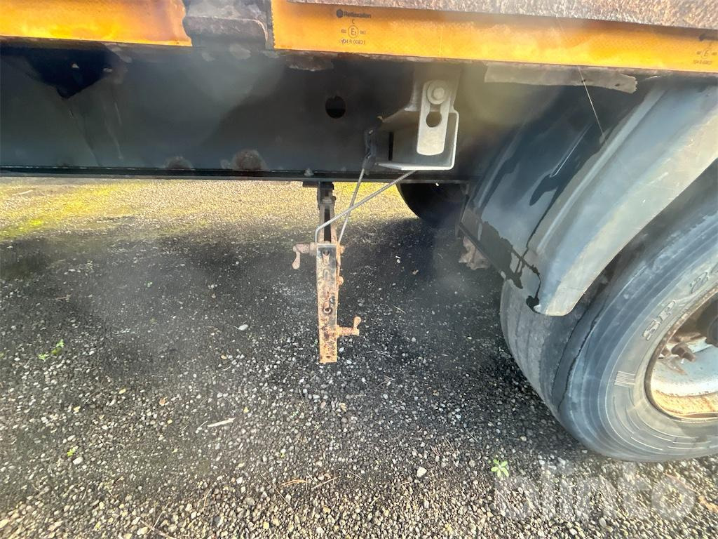 Pritschenauflieger/ Plattformauflieger Krone SD (2014): das Bild 48