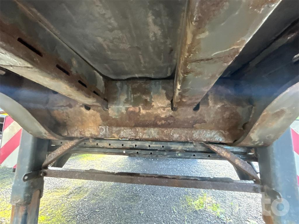 Pritschenauflieger/ Plattformauflieger Krone SD (2014): das Bild 40