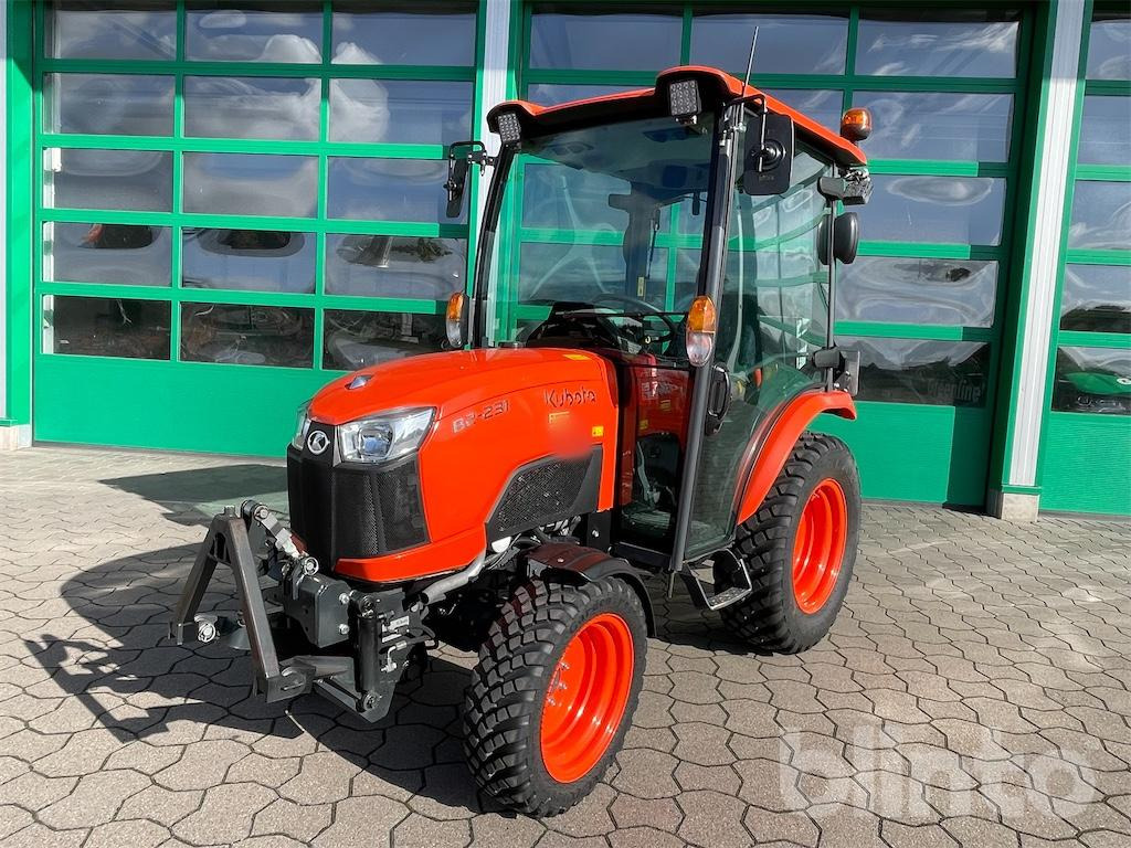 Kubota B2231 HC (Allrad) - Traktor: das Bild 1 Kubota B2231 HC (Allrad) - Traktor: das Bild 1
