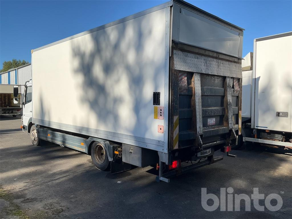 MERCEDES-BENZ 818 L - LKW: das Bild 3 MERCEDES-BENZ 818 L - LKW: das Bild 3