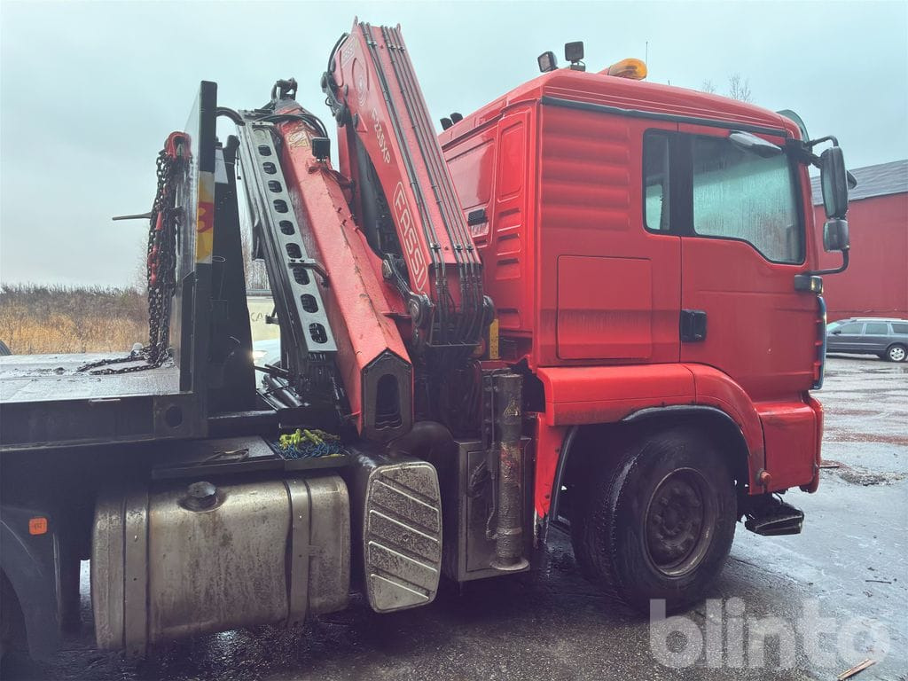 MAN TGA 35.480 8X4-4 BL - Abrollkipper, Autokran: das Bild 4 MAN TGA 35.480 8X4-4 BL - Abrollkipper, Autokran: das Bild 4