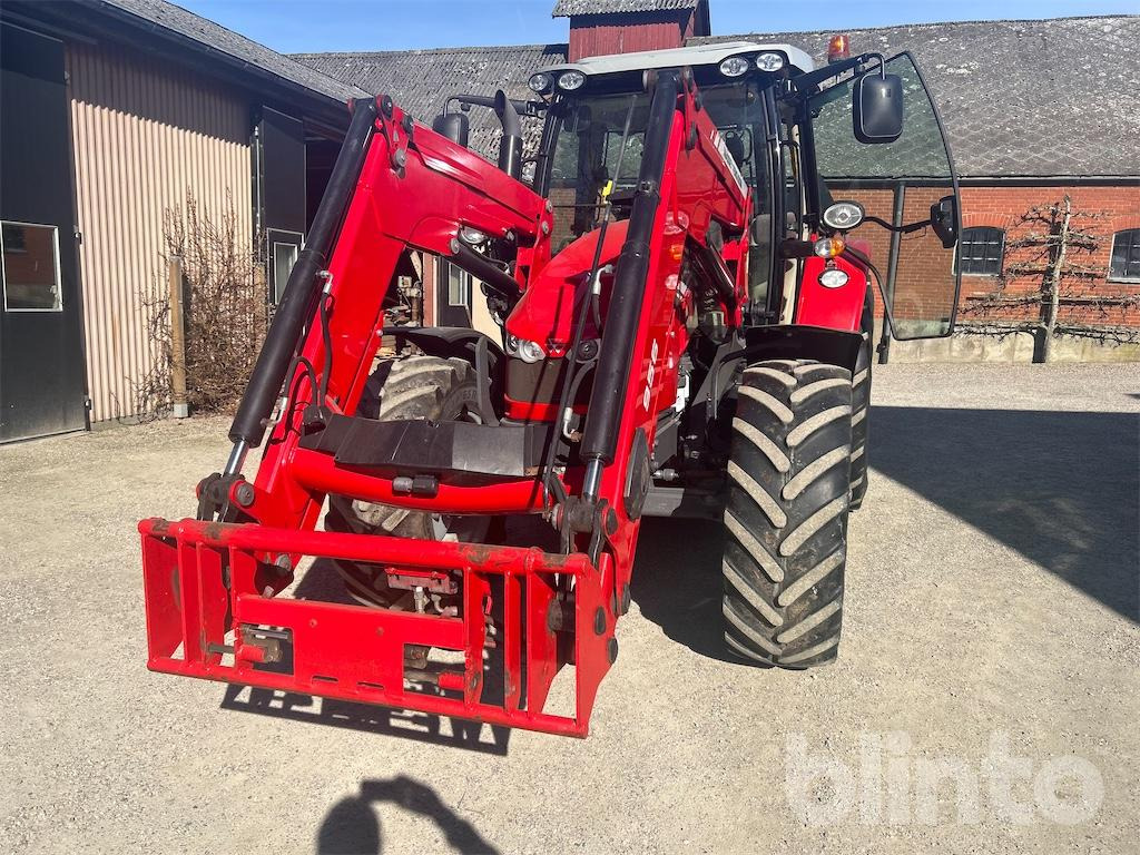 MASSEY FERGUSON 5713 SL Dyna 6 - Traktor: das Bild 3 MASSEY FERGUSON 5713 SL Dyna 6 - Traktor: das Bild 3