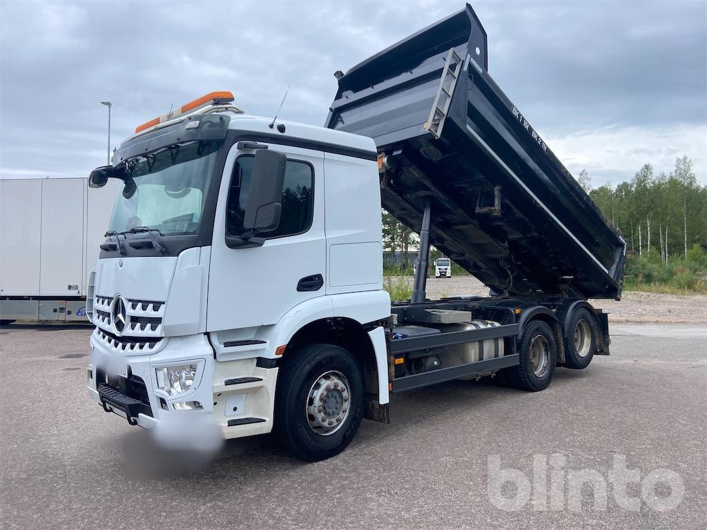 MERCEDES-BENZ 963-0-C - Kipper: das Bild 3 MERCEDES-BENZ 963-0-C - Kipper: das Bild 3