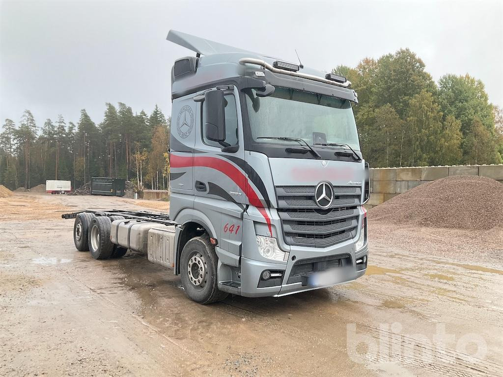 MERCEDES-BENZ ACTROS - Fahrgestell LKW: das Bild 2 MERCEDES-BENZ ACTROS - Fahrgestell LKW: das Bild 2