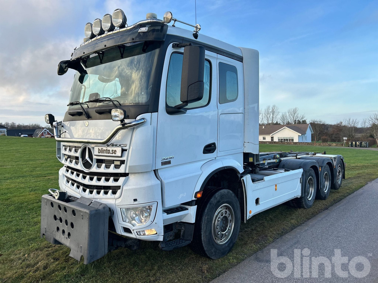 Mercedes-Benz Arocs 3251LK 8x4 - JOAB L24 - Abrollkipper: das Bild 1 Mercedes-Benz Arocs 3251LK 8x4 - JOAB L24 - Abrollkipper: das Bild 1