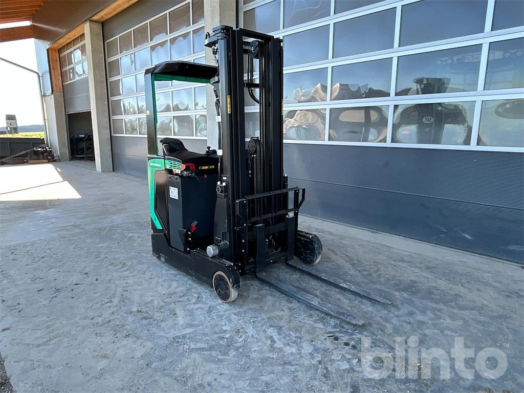 Mitsubishi RB14N2S (2020) - Schubmaststapler: das Bild 2 Mitsubishi RB14N2S (2020) - Schubmaststapler: das Bild 2