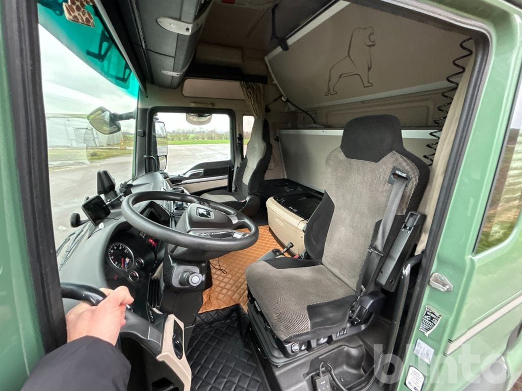 MAN TGX 18.460 4x2 - Sattelzugmaschine: das Bild 4 MAN TGX 18.460 4x2 - Sattelzugmaschine: das Bild 4