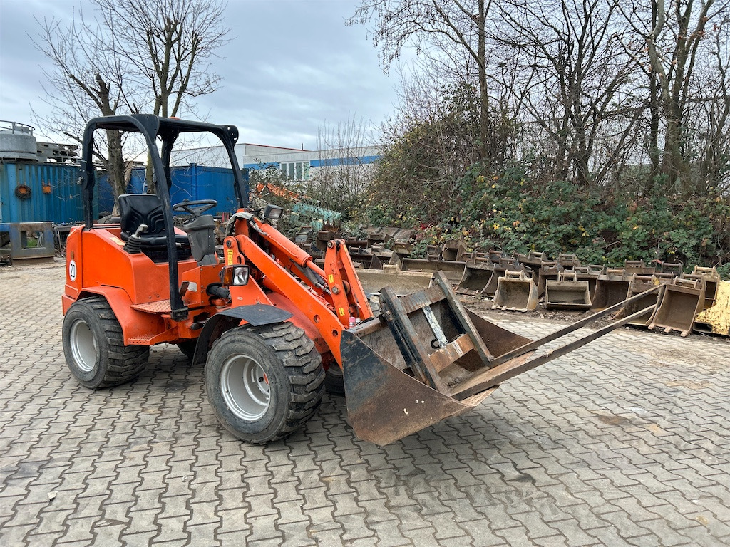 Schäffer 2436 (2011) - Radlader: das Bild 4 Schäffer 2436 (2011) - Radlader: das Bild 4