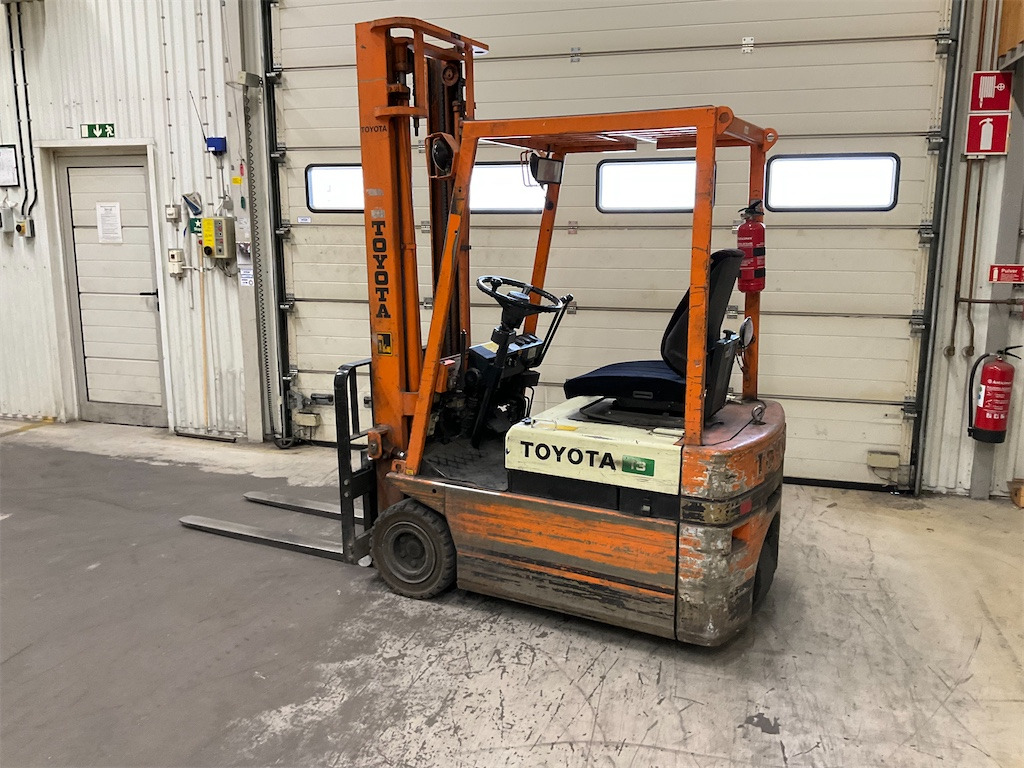 Toyota 2 FBE13 - Gabelstapler: das Bild 1 Toyota 2 FBE13 - Gabelstapler: das Bild 1