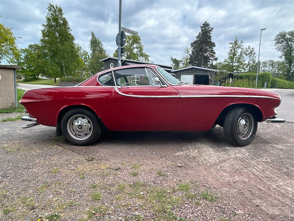 VOLVO 18335 VF - PKW: das Bild 4 VOLVO 18335 VF - PKW: das Bild 4