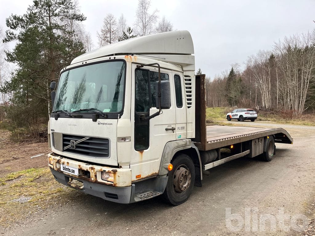 VOLVO FL6 H - Abschleppwagen: das Bild 1 VOLVO FL6 H - Abschleppwagen: das Bild 1