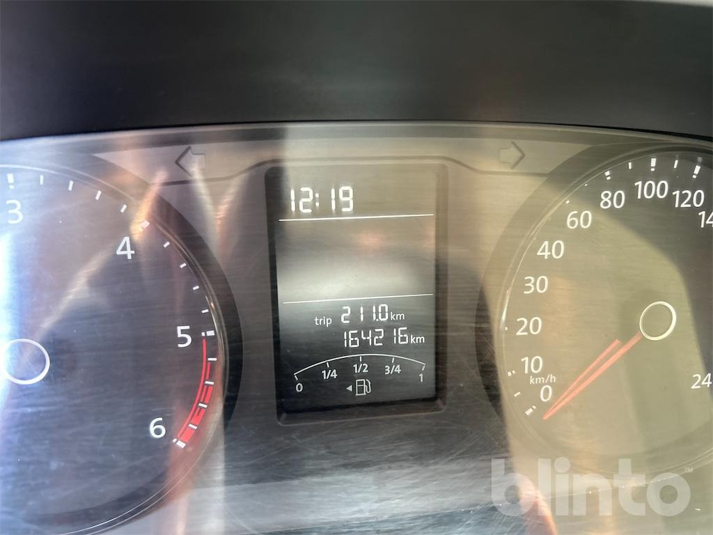 Volkswagen Bus T6 9 Sitzer (2015) - Kleinbus, Personentransporter: das Bild 5 Volkswagen Bus T6 9 Sitzer (2015) - Kleinbus, Personentransporter: das Bild 5