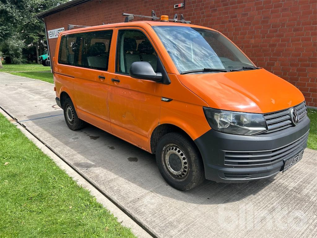 Volkswagen Bus T6 9 Sitzer (2015) - Kleinbus, Personentransporter: das Bild 2 Volkswagen Bus T6 9 Sitzer (2015) - Kleinbus, Personentransporter: das Bild 2