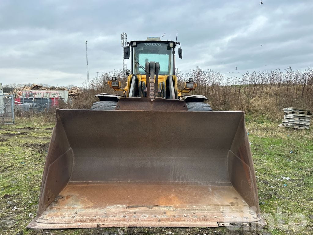 Volvo L180 - Radlader: das Bild 3 Volvo L180 - Radlader: das Bild 3