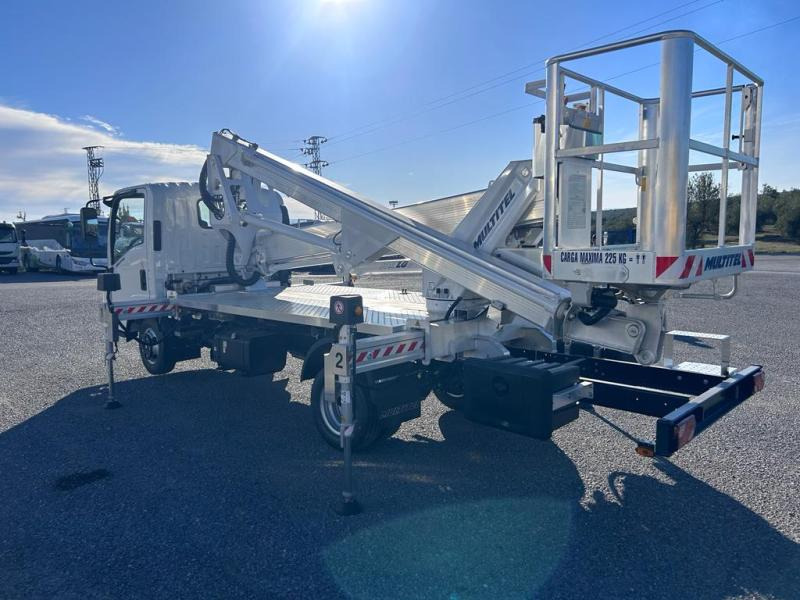 Isuzu HX200 - LKW mit Arbeitsbühne: das Bild 1 Isuzu HX200 - LKW mit Arbeitsbühne: das Bild 1