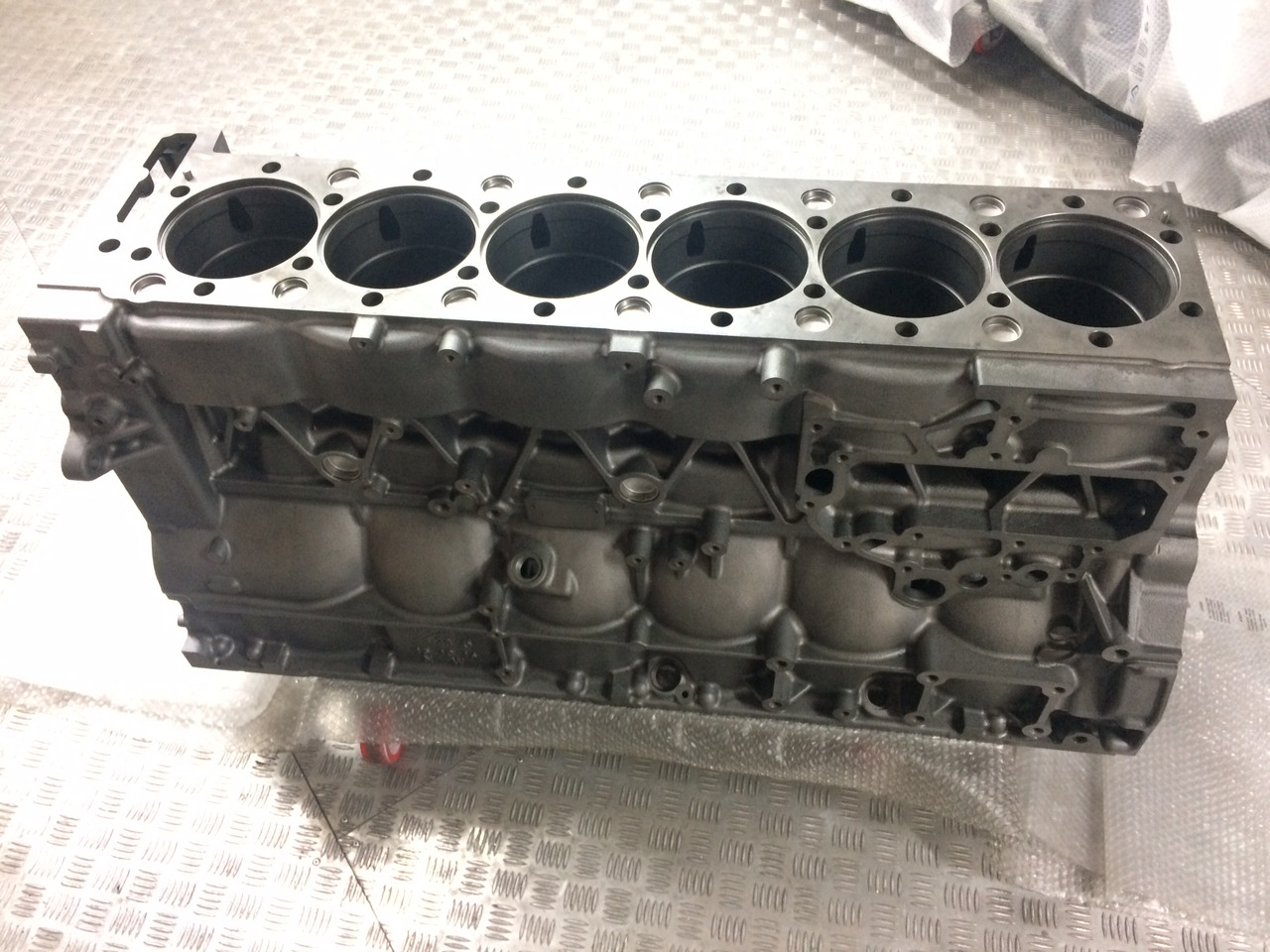 BASAMENTO MAN D2066 - EURO 6 - Kurbelgehäuse: das Bild 3 BASAMENTO MAN D2066 - EURO 6 - Kurbelgehäuse: das Bild 3