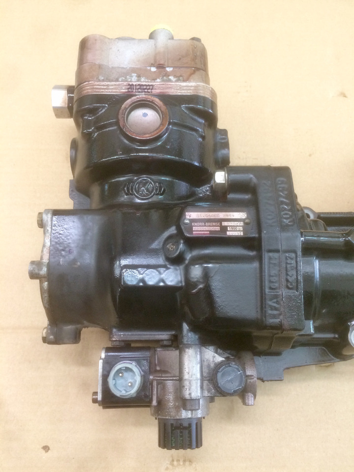 Luftkompressor COMPRESSORE ARIA MONOCILINDRICO CON FRIZIONE MAN / KNORR: das Bild 13