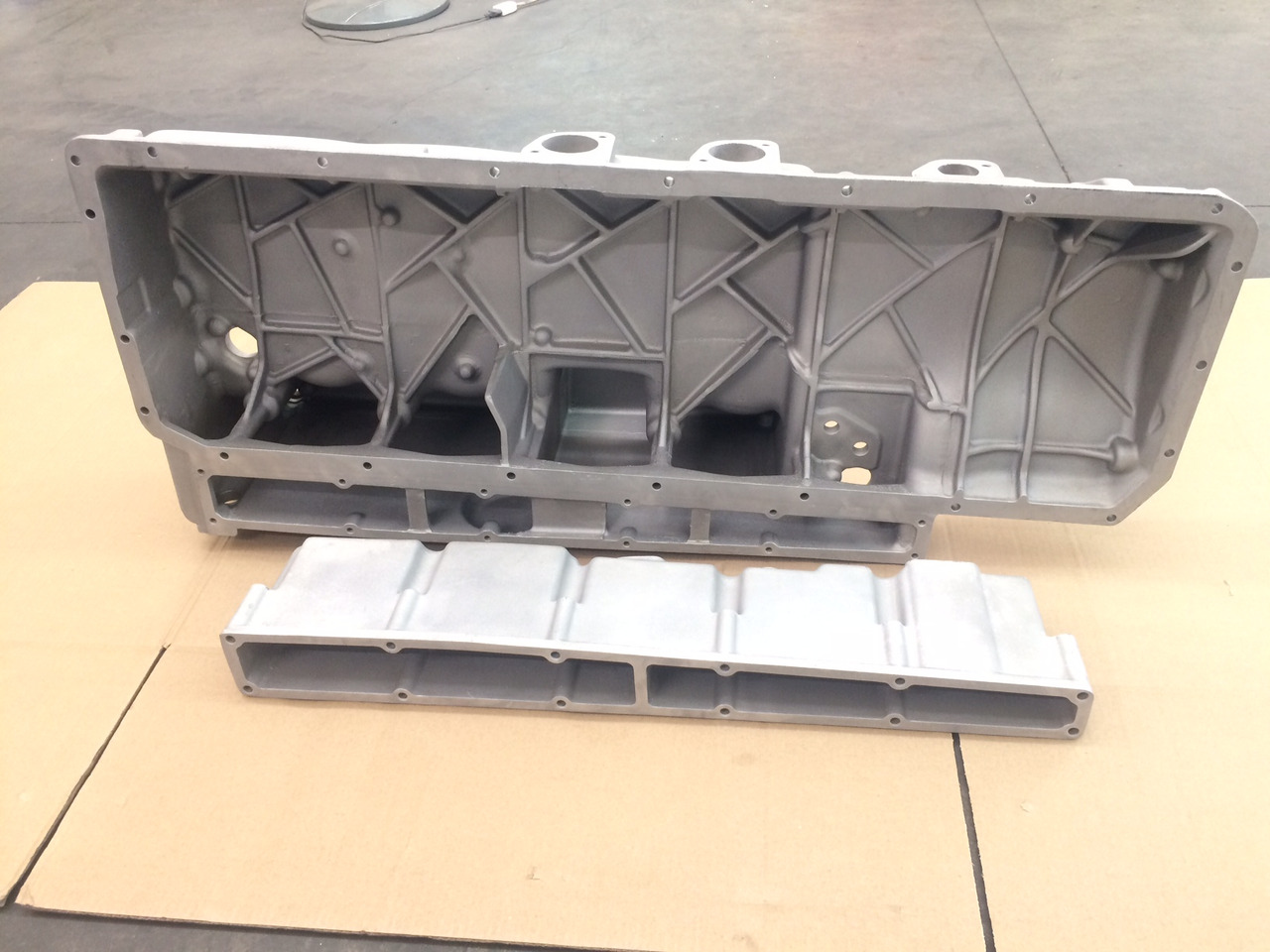 COPPA OLIO MAN 51058015690 + COPERCHIO COPPA OLIO MAN 51058200086 - Ölwanne: das Bild 4 COPPA OLIO MAN 51058015690 + COPERCHIO COPPA OLIO MAN 51058200086 - Ölwanne: das Bild 4