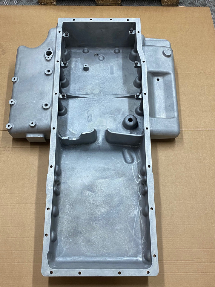 COPPA OLIO MOTORE BUS - 51058015764 - MAN D2066LOH26 - D2676LOH - Ölwanne für Bus: das Bild 4 COPPA OLIO MOTORE BUS - 51058015764 - MAN D2066LOH26 - D2676LOH - Ölwanne für Bus: das Bild 4