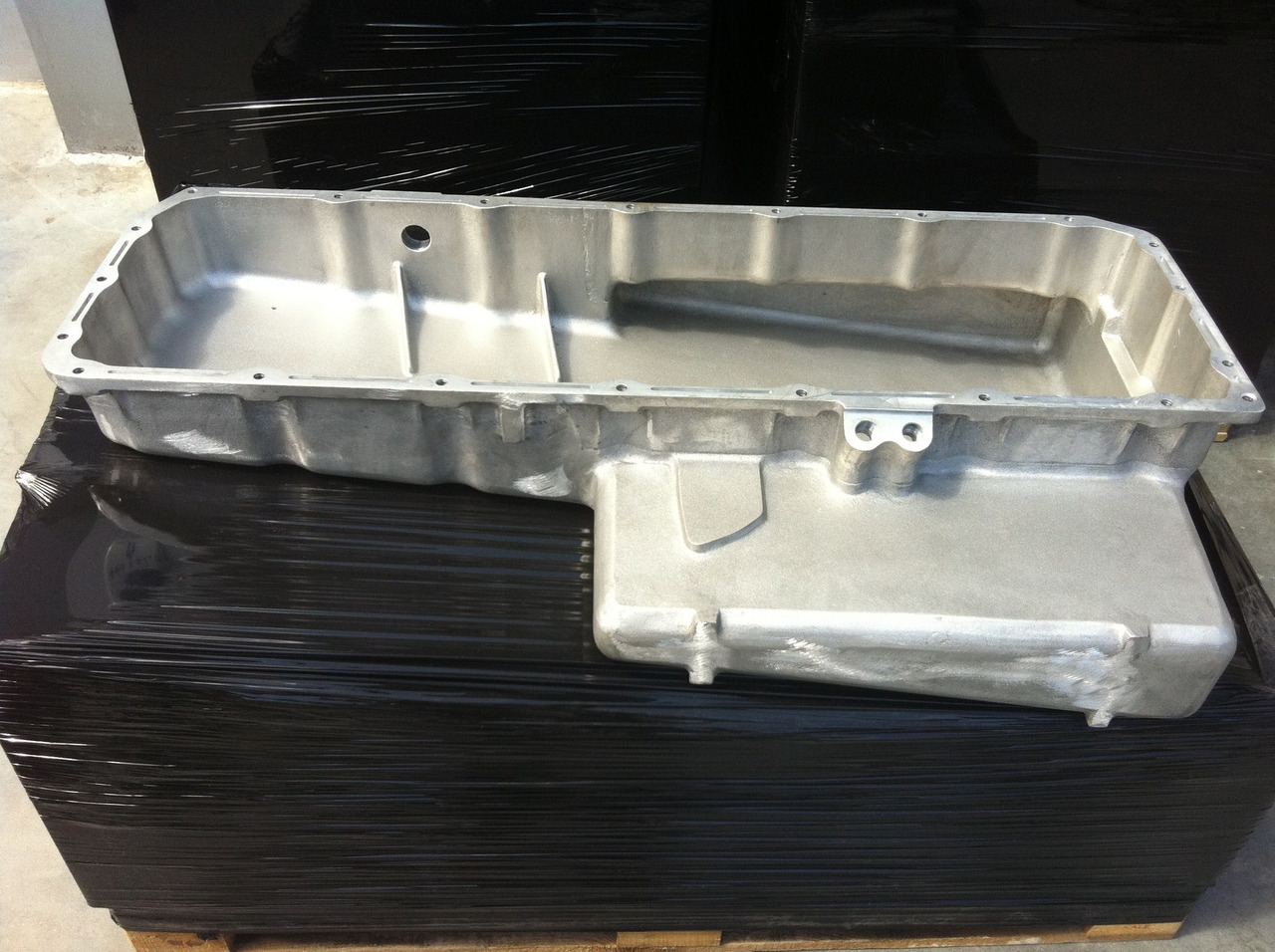 COPPA OLIO MOTORE MERCEDES OM457 - VERSIONE BUS - Ölwanne für Bus: das Bild 1 COPPA OLIO MOTORE MERCEDES OM457 - VERSIONE BUS - Ölwanne für Bus: das Bild 1