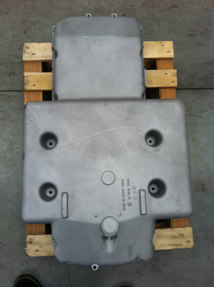 MAN 51058015585 - COPPA OLIO MOTORE MAN D2865LOH - VERSIONE BUS - Ölwanne für LKW: das Bild 5 MAN 51058015585 - COPPA OLIO MOTORE MAN D2865LOH - VERSIONE BUS - Ölwanne für LKW: das Bild 5